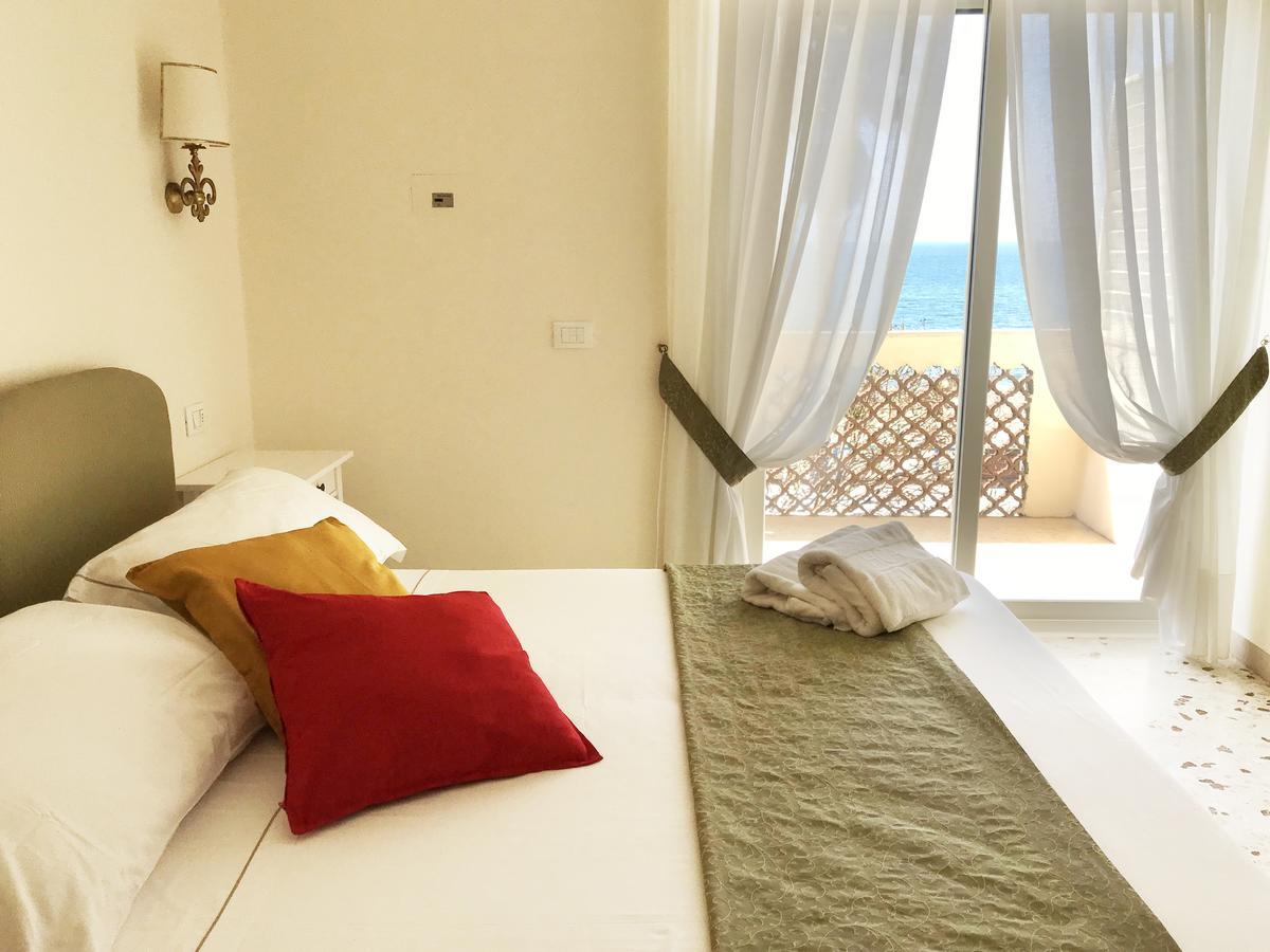 טרצ'ינה Villa Del Sole מראה חיצוני תמונה