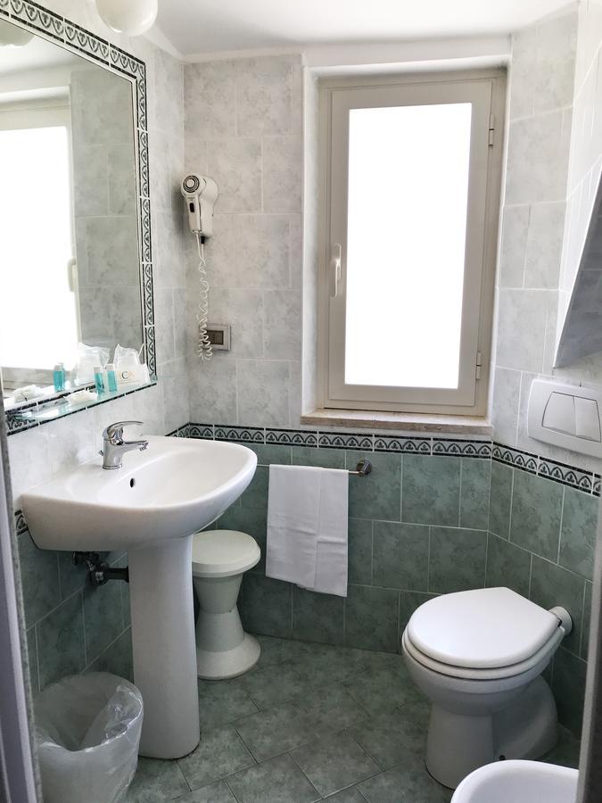 טרצ'ינה Villa Del Sole מראה חיצוני תמונה