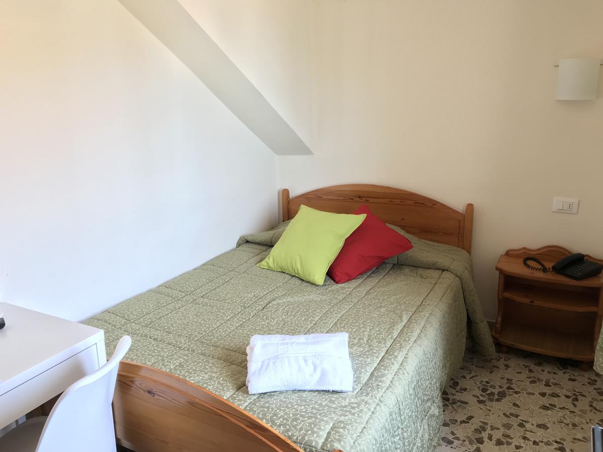 טרצ'ינה Villa Del Sole מראה חיצוני תמונה