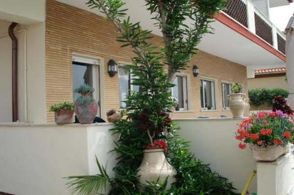 טרצ'ינה Villa Del Sole מראה חיצוני תמונה