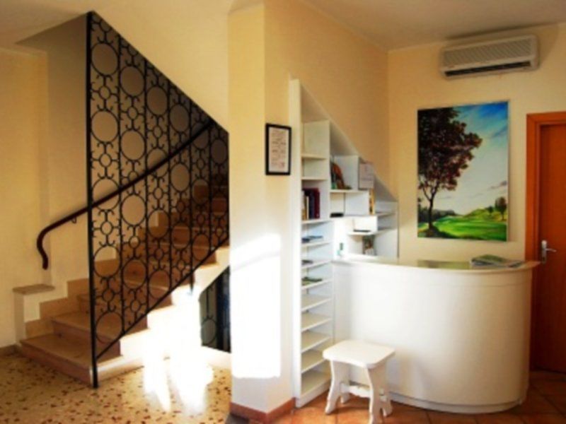 טרצ'ינה Villa Del Sole מראה חיצוני תמונה